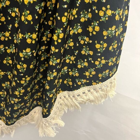 Bloomchic Strapless Top - Picture 4 of 7